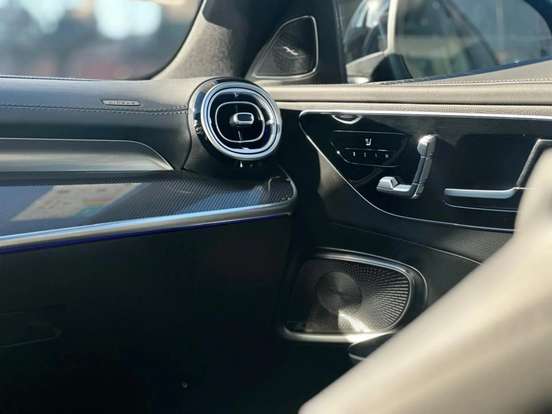 MERCEDES-BENZ-C 300-2025