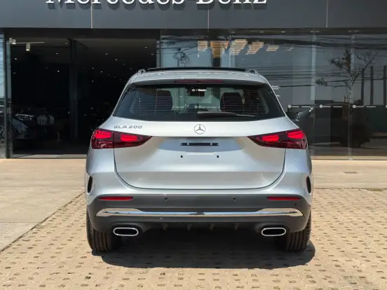 MERCEDES-BENZ-GLA 200-2026