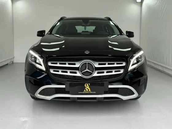 MERCEDES-BENZ GLA 200 1.6 CGI FLEX STYLE 7G-DCT MERCEDES-BENZ GLA 200 1.6 CGI FLEX STYLE 7G-DCT