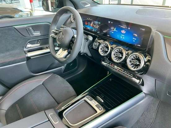MERCEDES-BENZ-GLA 35 AMG-2.0 MHEV 4MATIC SPEEDSHIFT MERCEDES-BENZ-GLA 35 AMG-2025