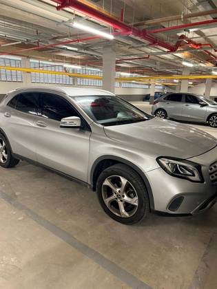 MERCEDES-BENZ GLA 200 1.6 CGI FLEX ENDURO 7G-DCT