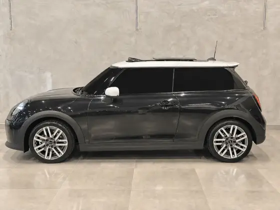 MINI COOPER 2.0 16V TWINPOWER GASOLINA S EXCLUSIVE 2P STEPTRONIC MINI COOPER 2.0 16V TWINPOWER GASOLINA S EXCLUSIVE 2P STEPTRONIC