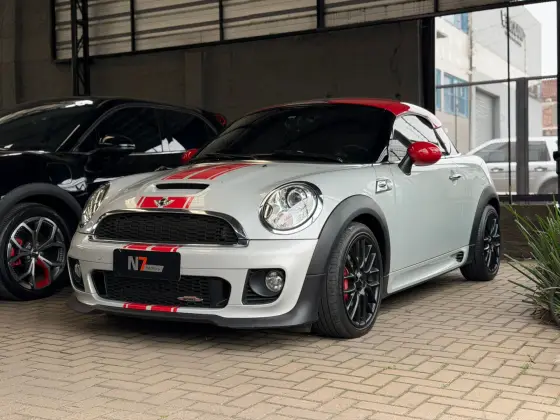 MINI JOHN COOPER WORKS 1.6 COUPE 16V 211CV GASOLINA 2P AUTOMÁTICO MINI JOHN COOPER WORKS 1.6 COUPE 16V 211CV GASOLINA 2P AUTOMÁTICO