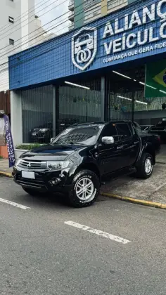MITSUBISHI L200 TRITON 3.2 HPE 4X4 CD 16V TURBO INTERCOOLER DIESEL 4P AUTOMÁTICO