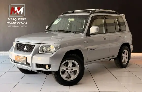 MITSUBISHI PAJERO 2.5 HD 4X4 8V TURBO INTERCOOLER DIESEL 4P MANUAL MITSUBISHI PAJERO 2.5 HD 4X4 8V TURBO INTERCOOLER DIESEL 4P MANUAL