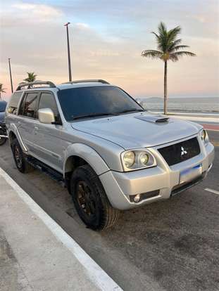MITSUBISHI-PAJERO-2008