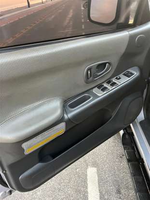 MITSUBISHI-PAJERO-2008