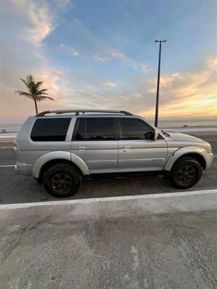 MITSUBISHI-PAJERO-2008