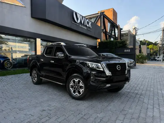NISSAN FRONTIER 2.3 16V TURBO DIESEL PLATINUM CD 4X4 AUTOMÁTICO NISSAN FRONTIER 2.3 16V TURBO DIESEL PLATINUM CD 4X4 AUTOMÁTICO