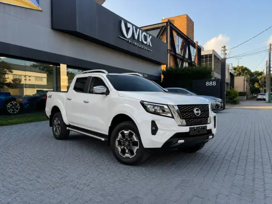 NISSAN FRONTIER 2.3 16V TURBO DIESEL PLATINUM CD 4X4 AUTOMÁTICO NISSAN FRONTIER 2.3 16V TURBO DIESEL PLATINUM CD 4X4 AUTOMÁTICO