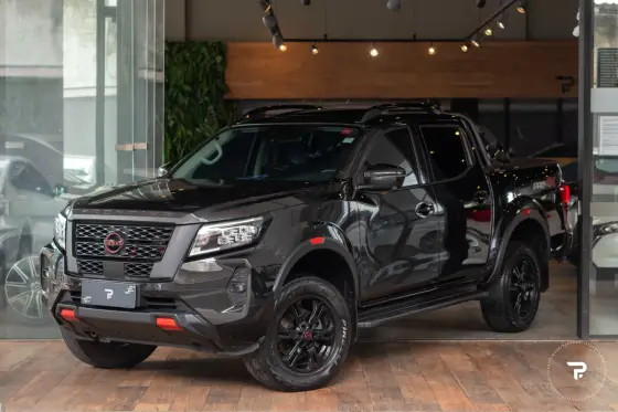 NISSAN FRONTIER 2.3 16V TURBO DIESEL PRO4X CD 4X4 AUTOMÁTICO