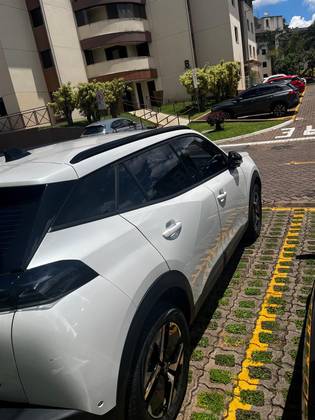 PEUGEOT 2008 1.0 TURBO 200 FLEX ALLURE CVT