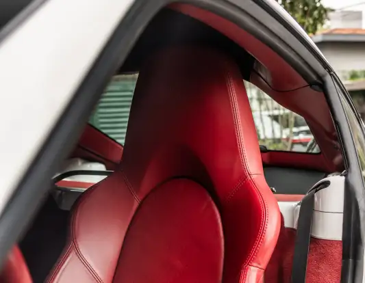 PORSCHE-CAYMAN-2011