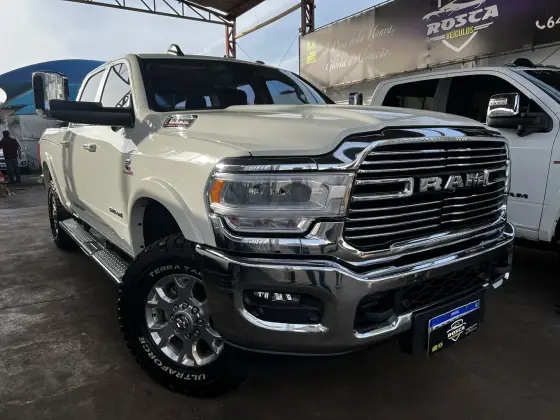 RAM 3500 6.7 I6 TURBO DIESEL LARAMIE CD 4X4 AUTOMÁTICO RAM 3500 6.7 I6 TURBO DIESEL LARAMIE CD 4X4 AUTOMÁTICO