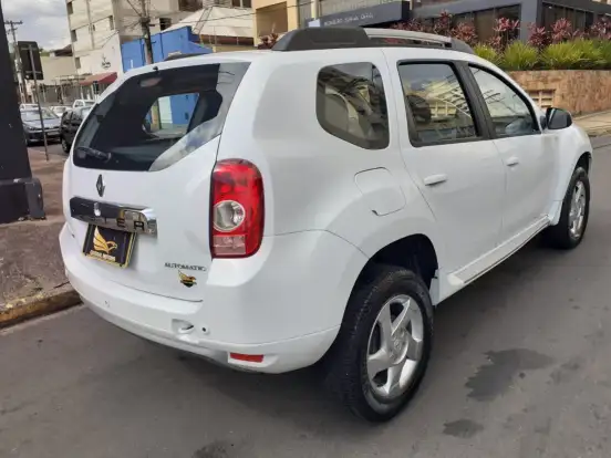 RENAULT-DUSTER-2013