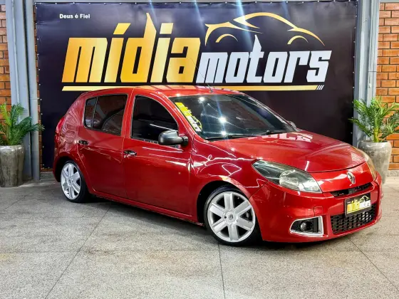 RENAULT SANDERO 1.0 AUTHENTIQUE 16V FLEX 4P MANUAL RENAULT SANDERO 1.0 AUTHENTIQUE 16V FLEX 4P MANUAL