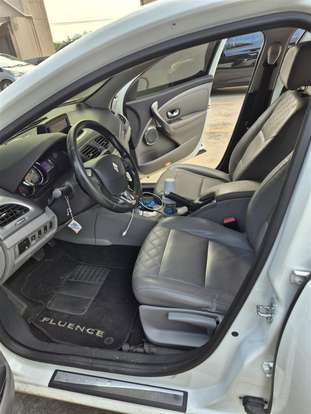 RENAULT-FLUENCE-2.0 PRIVILÉGE 16V FLEX 4P AUTOMÁTICO RENAULT-FLUENCE-2015