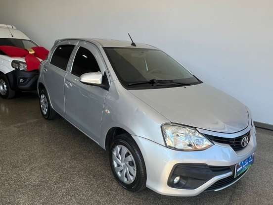 TOYOTA-ETIOS-1.3 X 16V FLEX 4P AUTOMÁTICO TOYOTA-ETIOS-2017