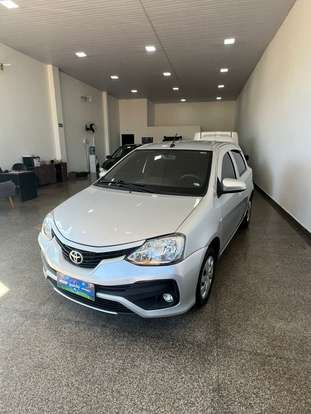 TOYOTA-ETIOS-2017
