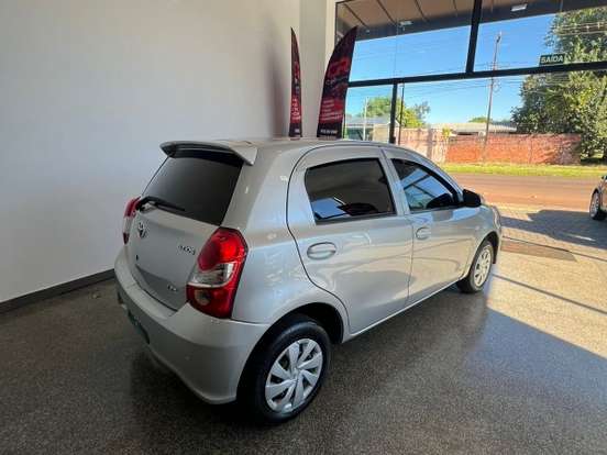 TOYOTA-ETIOS-1.3 X 16V FLEX 4P AUTOMÁTICO TOYOTA-ETIOS-2017