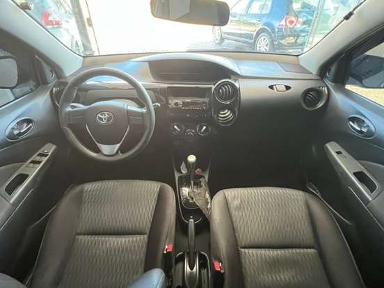 TOYOTA-ETIOS-1.3 X 16V FLEX 4P AUTOMÁTICO TOYOTA-ETIOS-2017