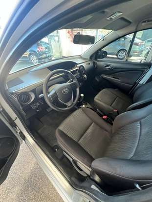 TOYOTA-ETIOS-2017