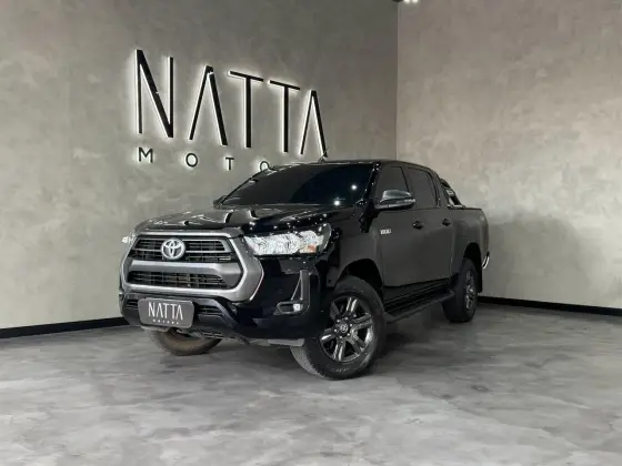TOYOTA HILUX 2.8 D-4D TURBO DIESEL CD SR 4X4 AUTOMÁTICO
