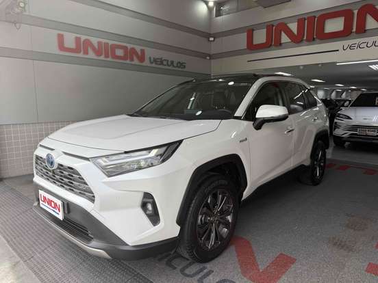 TOYOTA-RAV4-2024