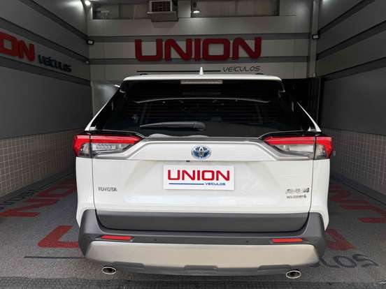 TOYOTA-RAV4-2024