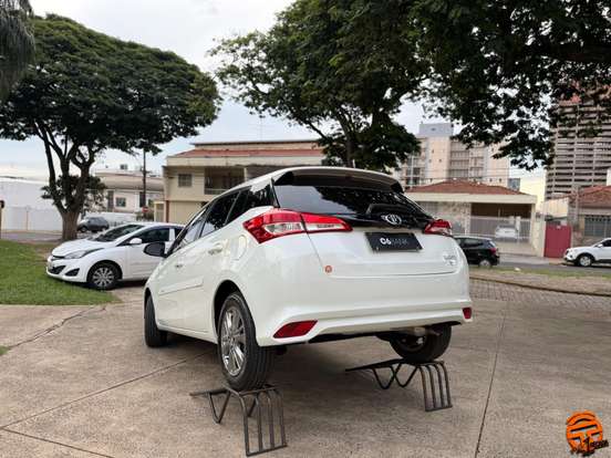 TOYOTA-YARIS-1.3 16V FLEX XL PLUS TECH MULTIDRIVE TOYOTA-YARIS-2019