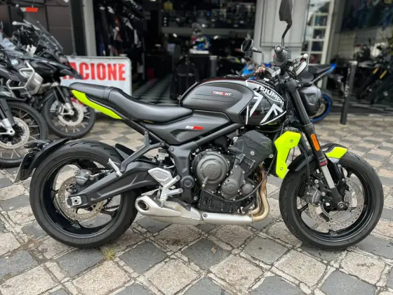TRIUMPH TRIDENT 660 TRIUMPH TRIDENT 660