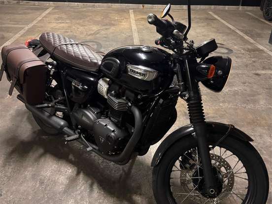 TRIUMPH-BONNEVILLE T100 BLACK 900 TRIUMPH-BONNEVILLE T100 BLACK 900-2019