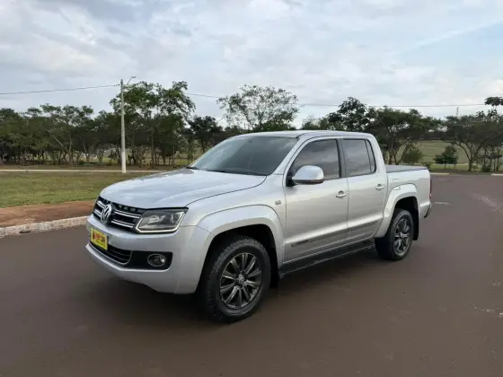 VOLKSWAGEN AMAROK 2.0 HIGHLINE 4X4 CD 16V TURBO INTERCOOLER DIESEL 4P AUTOMÁTICO