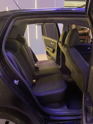 VOLKSWAGEN-FOX-2014