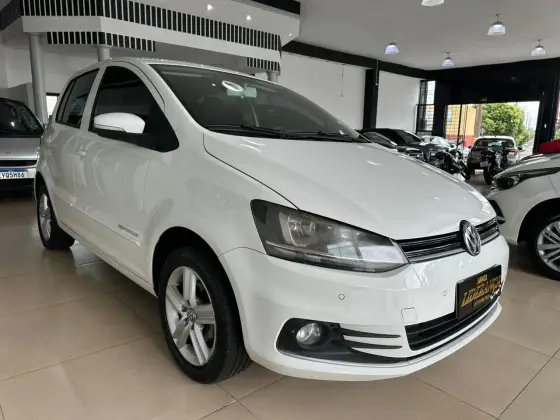 VOLKSWAGEN FOX 1.0 MPI COMFORTLINE 12V FLEX 4P MANUAL VOLKSWAGEN FOX 1.0 MPI COMFORTLINE 12V FLEX 4P MANUAL