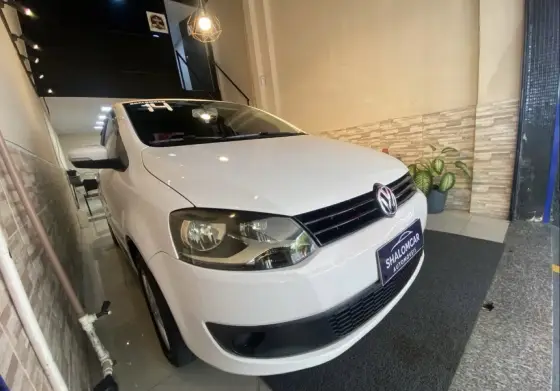 VOLKSWAGEN FOX 1.6 MI 8V FLEX 4P MANUAL
