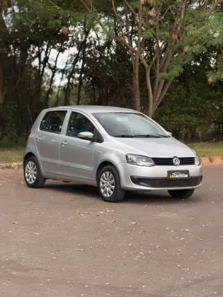 VOLKSWAGEN FOX 1.6 MI 8V FLEX 4P MANUAL VOLKSWAGEN FOX 1.6 MI 8V FLEX 4P MANUAL