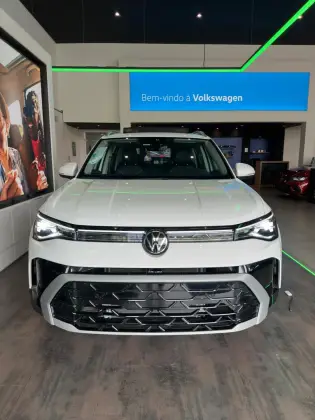 VOLKSWAGEN TAOS 1.4 250 TSI TOTAL FLEX HIGHLINE AUTOMÁTICO