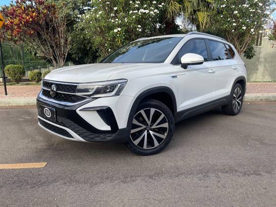 VOLKSWAGEN TAOS 1.4 250 TSI TOTAL FLEX HIGHLINE AUTOMÁTICO
