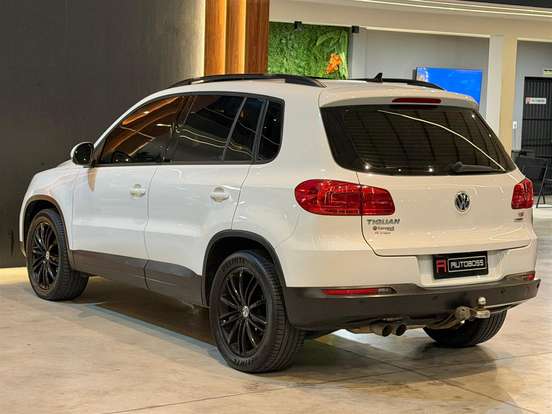 VOLKSWAGEN-TIGUAN-1.4 TSI 16V TURBO GASOLINA 4P DSG VOLKSWAGEN-TIGUAN-2016