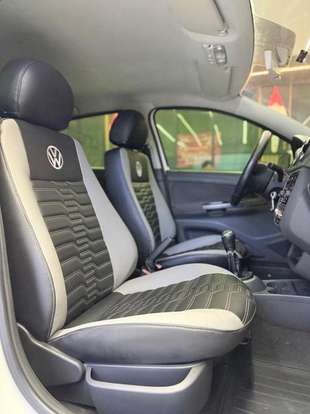 VOLKSWAGEN-VOYAGE-2014