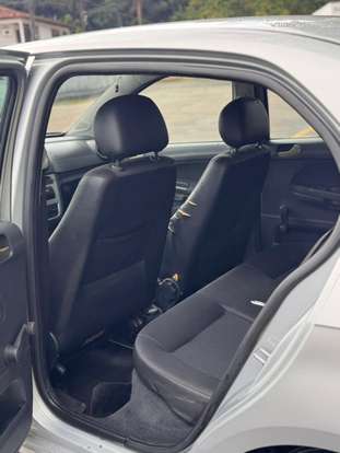 VOLKSWAGEN-VOYAGE-2015