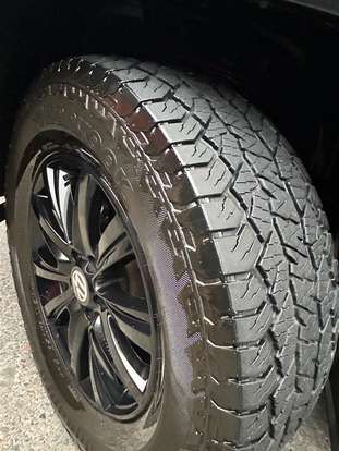 VOLKSWAGEN-AMAROK-2012