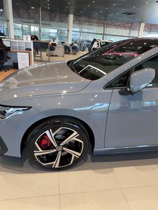 VOLKSWAGEN-GOLF-2026