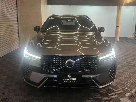 VOLVO-XC60-2023