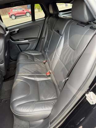 VOLVO-V60-2014