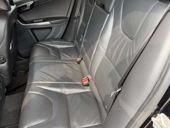 VOLVO-V60-2.0 T5 R DESIGN TURBO GASOLINA 4P AUTOMATIZADO VOLVO-V60-2014