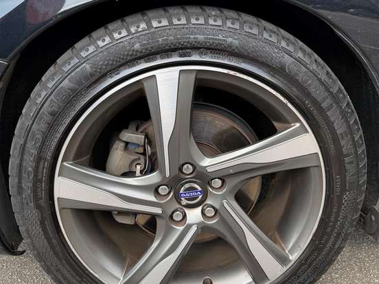 VOLVO-V60-2.0 T5 R DESIGN TURBO GASOLINA 4P AUTOMATIZADO VOLVO-V60-2014