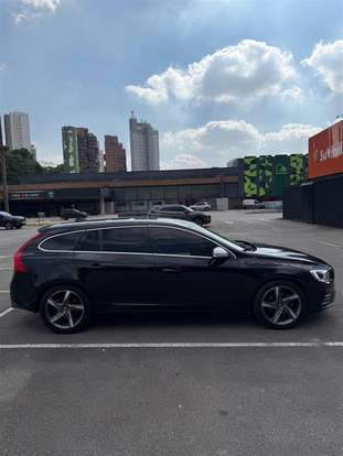 VOLVO-V60-2014