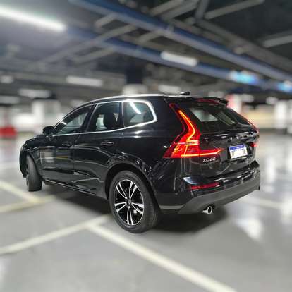 VOLVO-XC60-2019